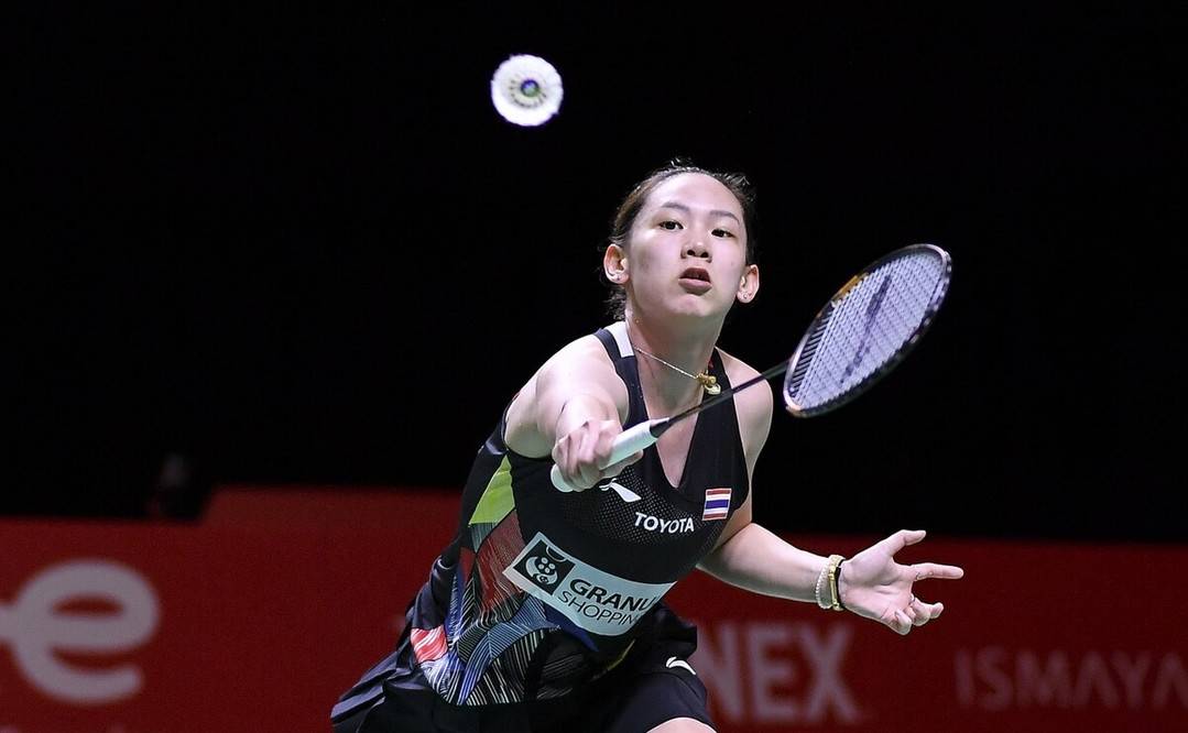 类似于他在 类似于他在